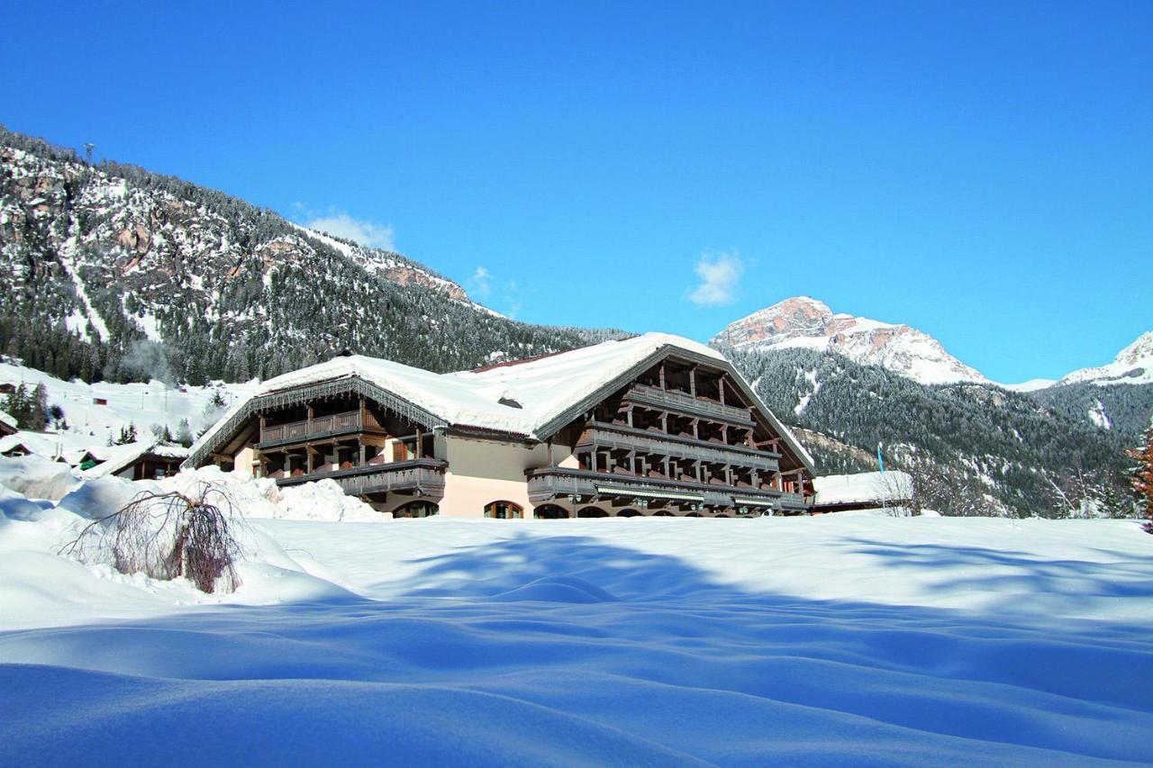 Hotel Rubino Deluxe Campitello di Fassa Exterior foto